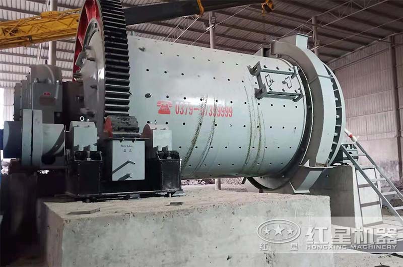 棒磨機現(xiàn)場 棒磨機現(xiàn)場