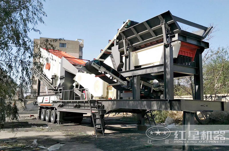 移動混凝土破碎機(jī) 移動混凝土破碎機(jī)