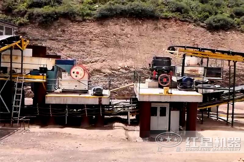 沖擊破搭配顎破、圓錐破現(xiàn)場