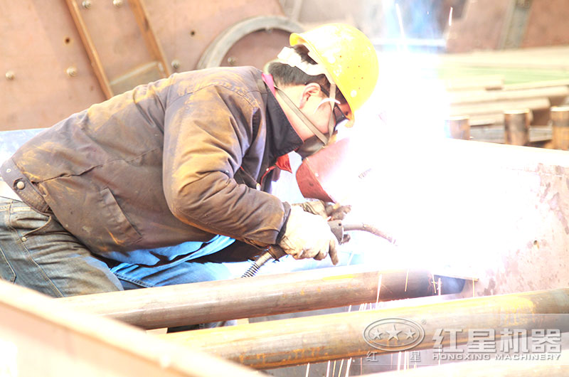 任勞任怨，只為你的一個(gè)認(rèn)可