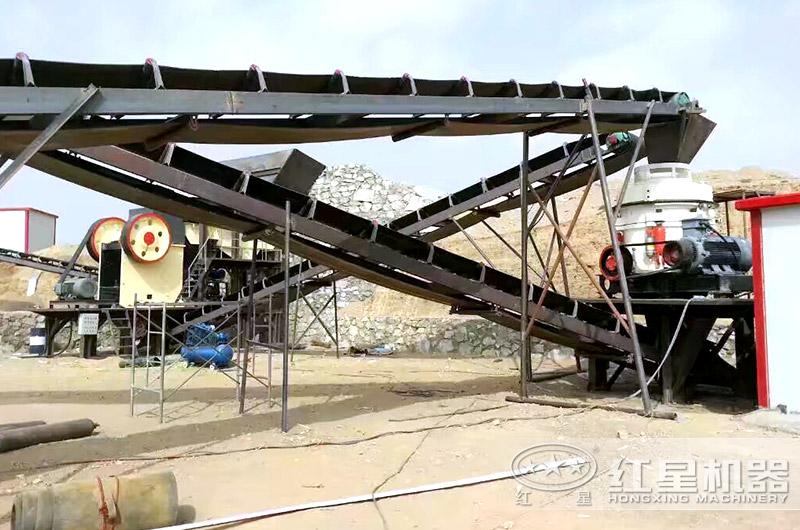 內蒙時產(chǎn)150噸碎石現(xiàn)場